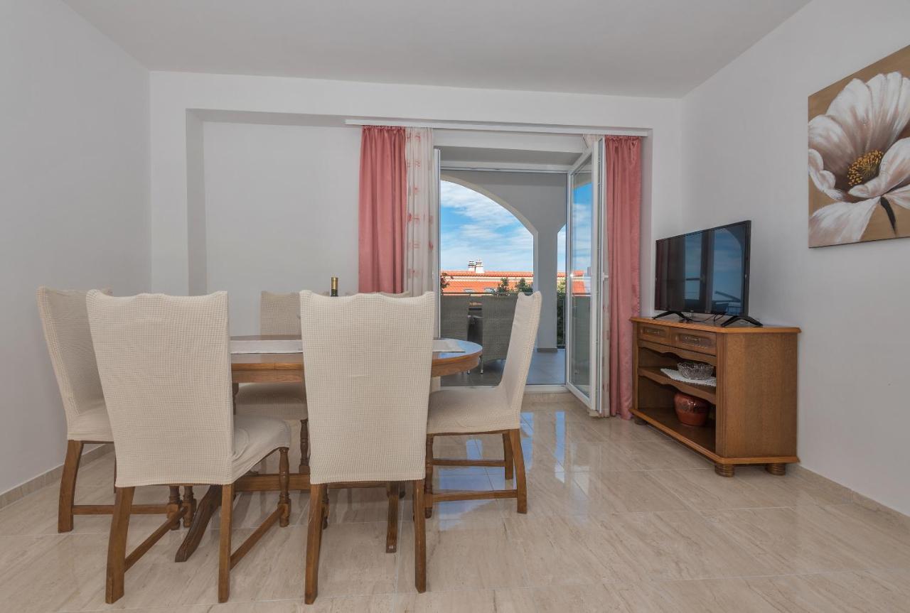 Apartman Pinto Макарська Екстер'єр фото