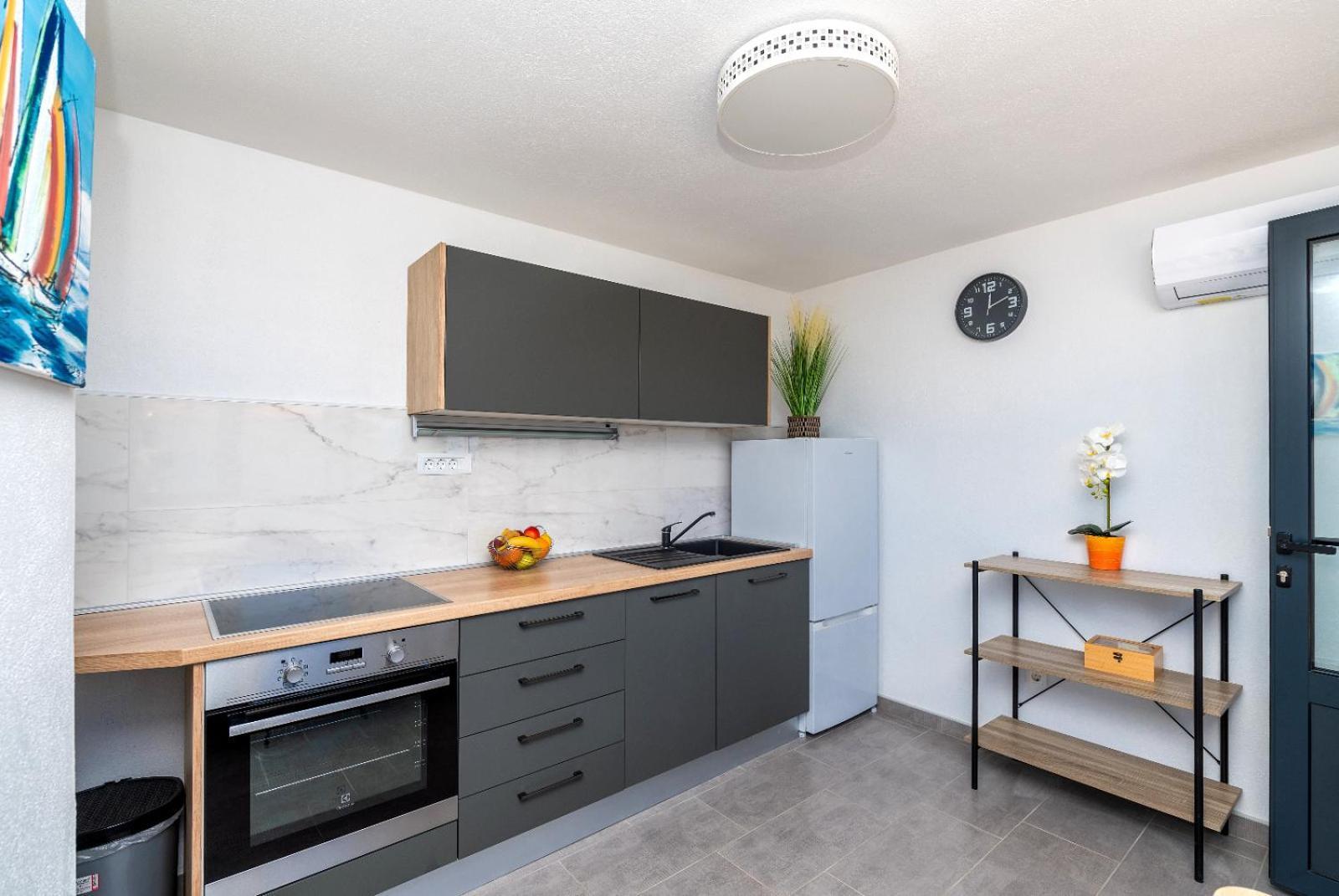 Apartman Pinto Макарська Екстер'єр фото